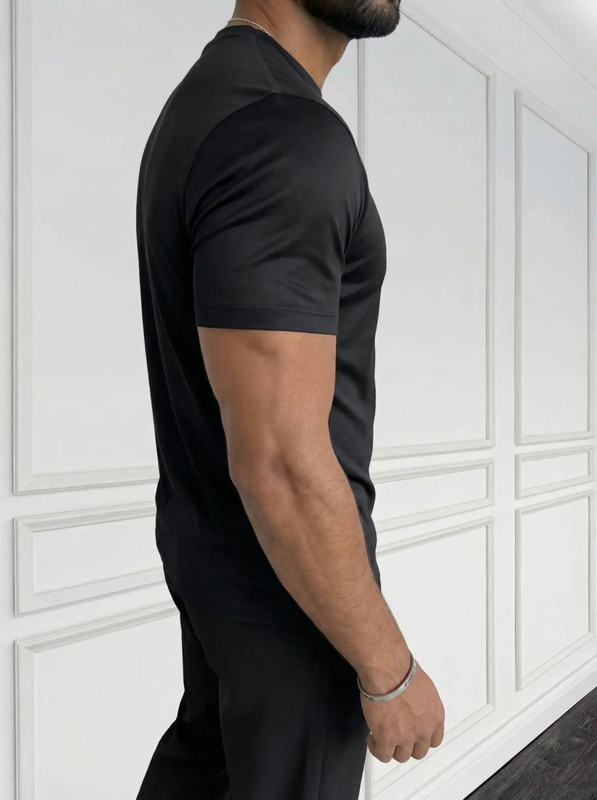 Playera Esencial Negro Jet
