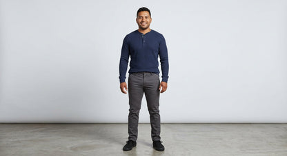 Thermal Henley azul marino modelo